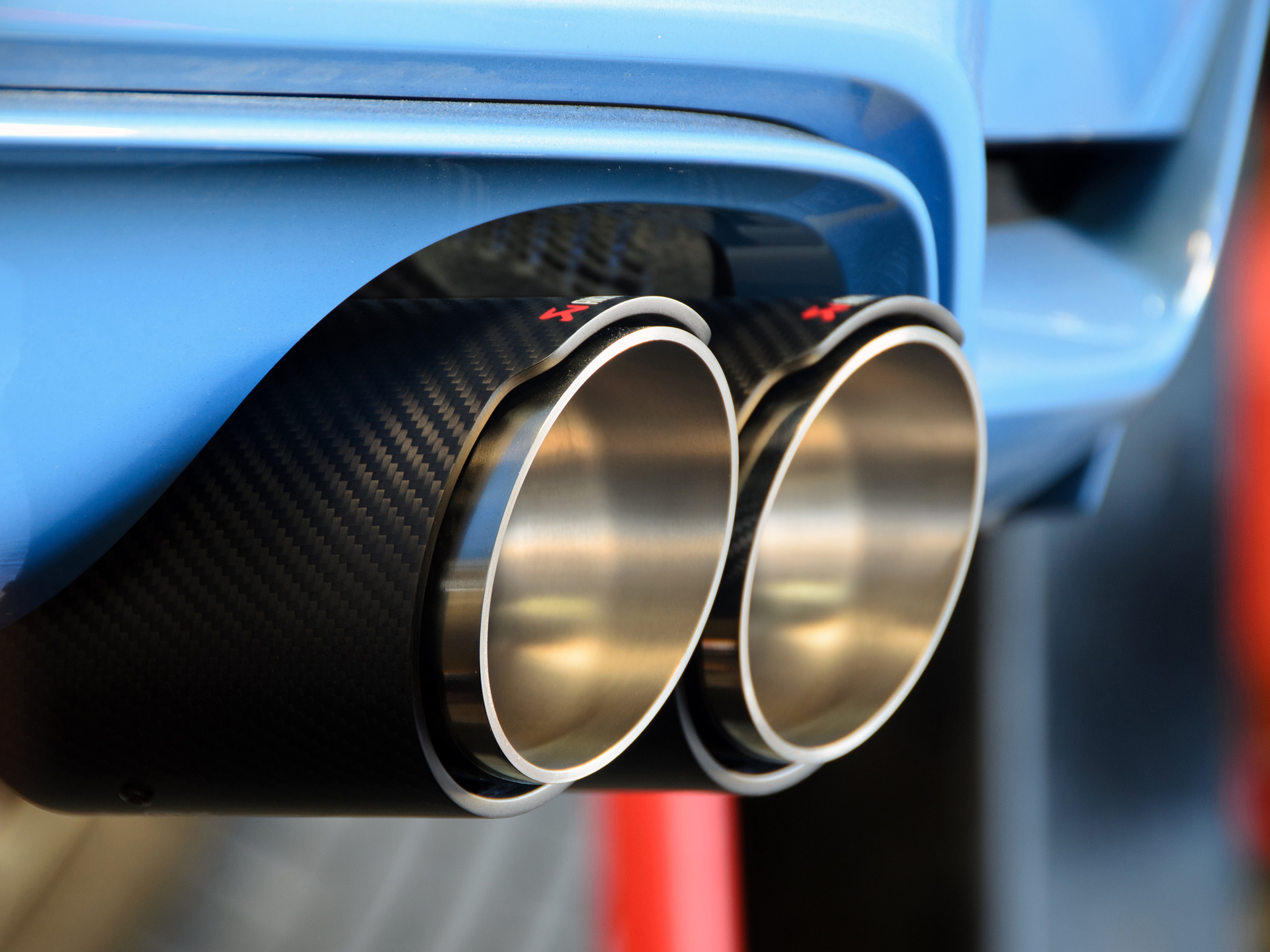 Замена насадок выхлопной системы